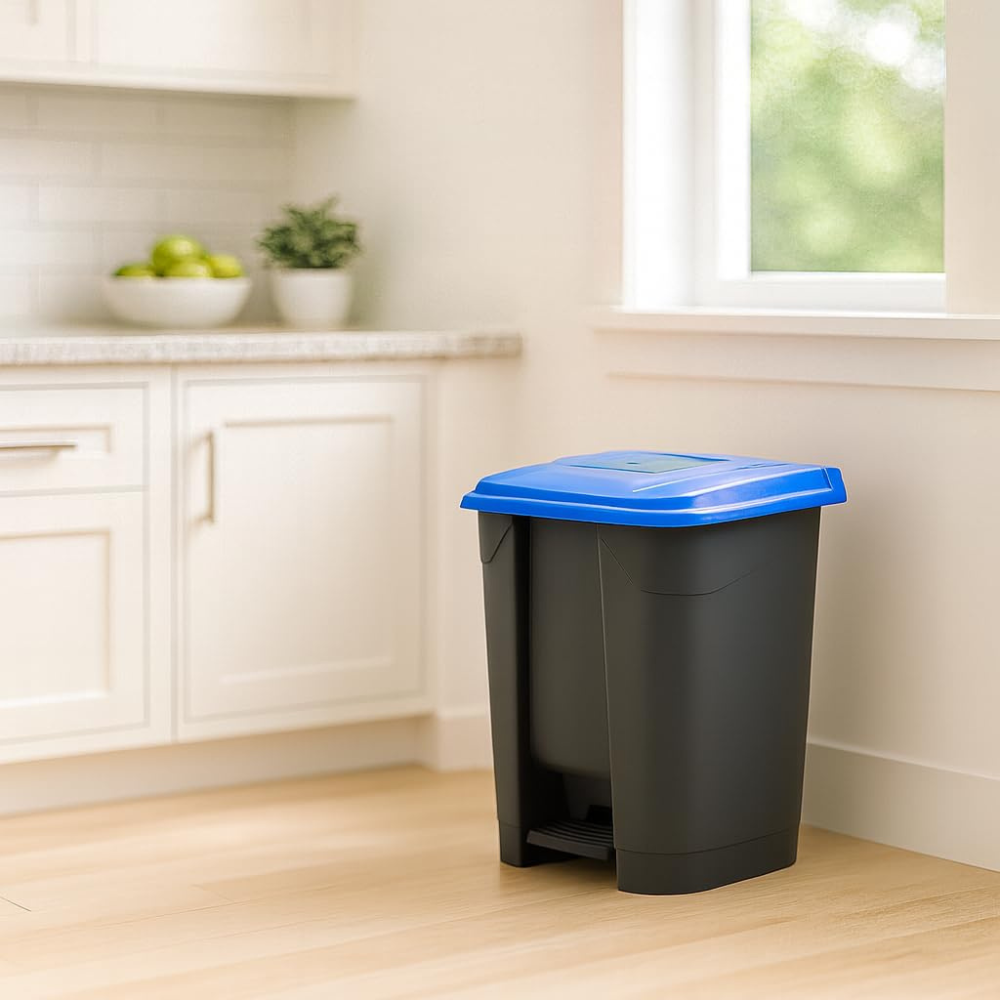 Garbage Container Set with Snap-On Lids – Recycling Bins, 30 Liter