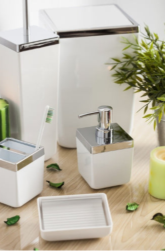 Acrylic Bathroom Set 5 Pieces with Silver Frame