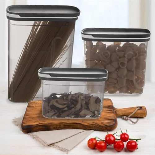 Sliding Food Storage with Movable Lid