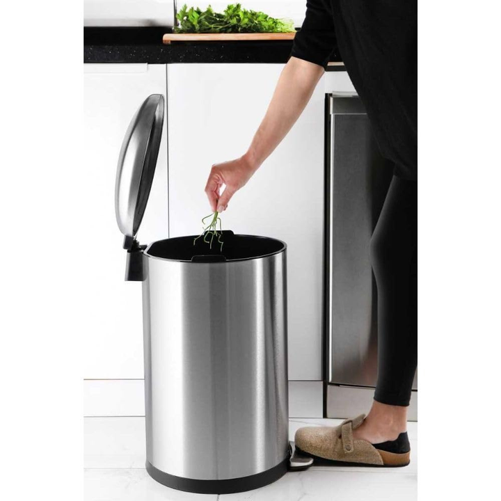 Stainless Steel Pedal Waste Bin – Soft-Close Dome Lid, 30 Liter