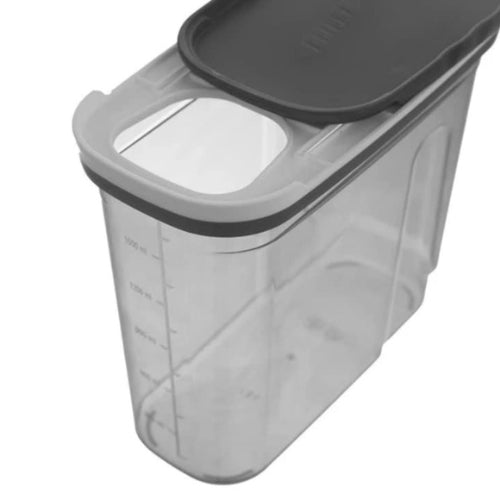 Sliding Food Storage with Movable Lid