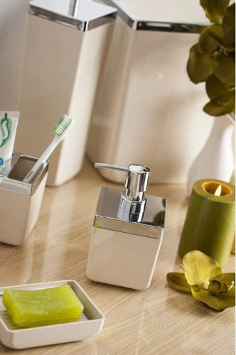 Acrylic Bathroom Set 5 Pieces with Silver Frame