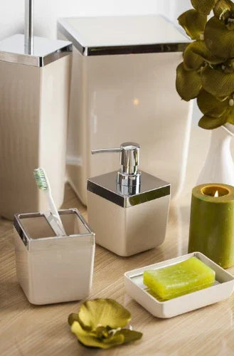 Acrylic Bathroom Set 5 Pieces with Silver Frame