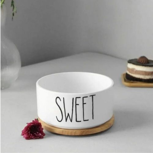 Round Ceramic Bowl With Lid