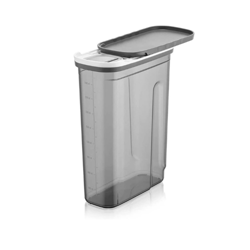 Sliding Food Storage with Movable Lid