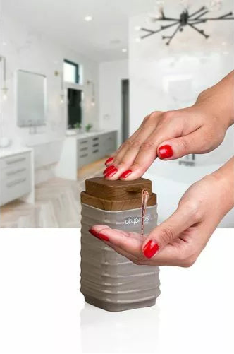 Acrylic Soap Dispenser Wooden lid 300ml