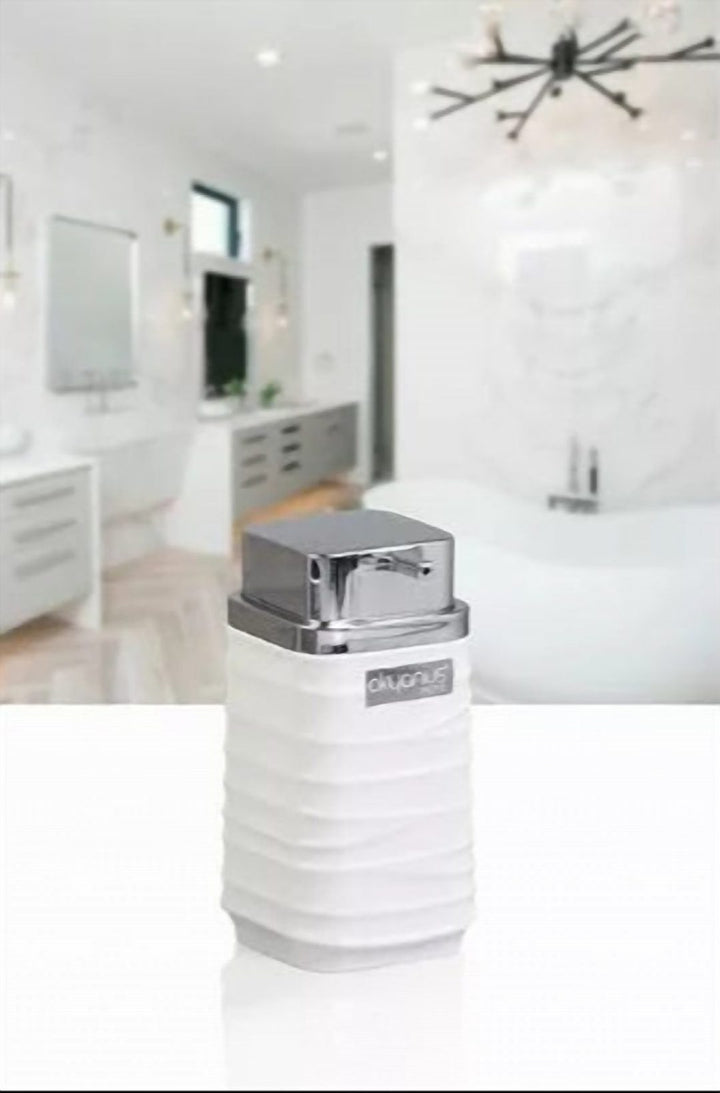Acrylic Soap Dispenser 300 ml with Metal Pump Top, 150 g