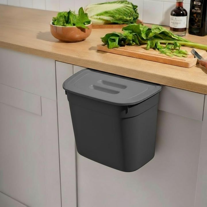 7 L Hanging Plastic Bin with Lid for a Kitchen Cabinet Door