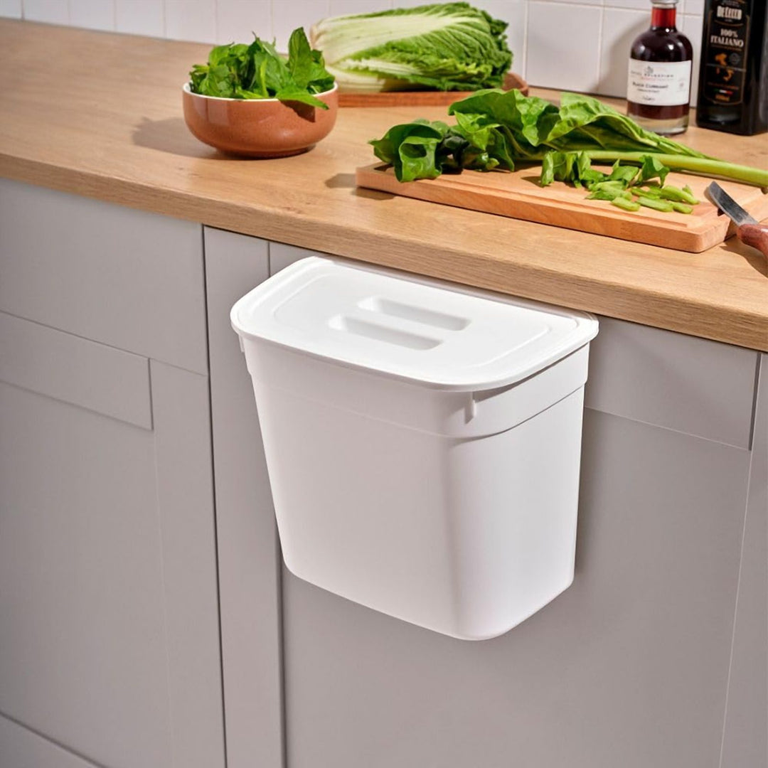 7 L Hanging Plastic Bin with Lid for a Kitchen Cabinet Door