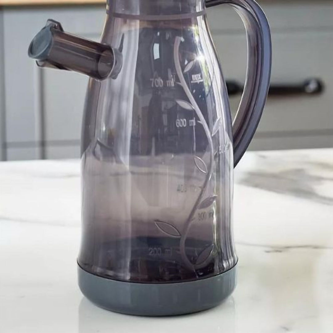 Dishwasher-Safe Plastic Oil Dispenser Bottle 700 ml with Handle